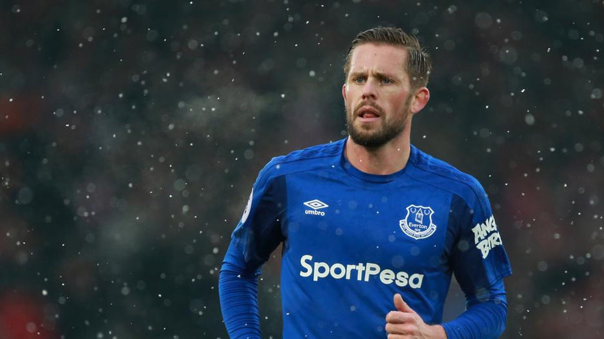 leyu乐鱼-英超球队引入节奏控制战术提升赛季稳定性，英超比赛机制