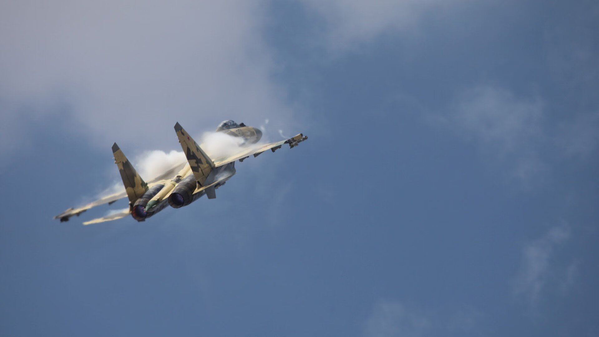 leyu乐鱼在线登录入口-凯瑟琳·伯科夫完美入水赢得喝彩，凯瑟琳·伯纳德