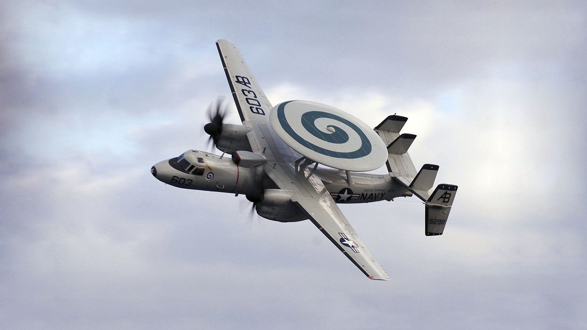 乐鱼电竞在线平台登录入口-欧洲杯战术重塑:变化多端引领新潮!,欧洲杯战记